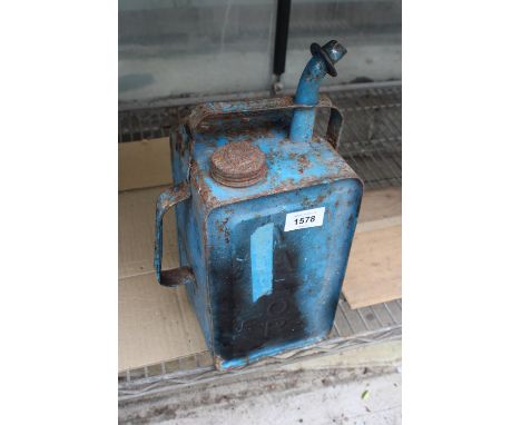 A VINTAGE VALOR PARAFIN CAN 