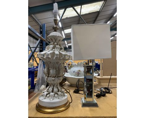 A PORCELAIN SPANISH STYLE LAMP TOGETHER WITH A MODERN GLASS BASE LAMP WITH SHADE 
