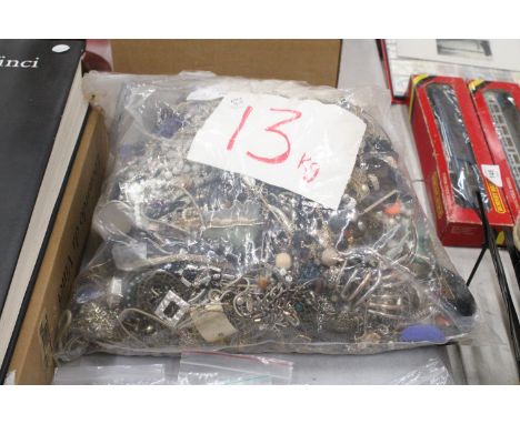 13 KG OF VINTAGE COSTUME JEWELLERY 