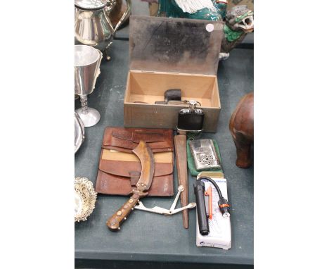 A MIXED LOT OF VINTAGE ITEMS TO INCLUDE A BOXED AMBER CHEROOT HOLDER, PIPES, A HIP FLASK, LIGHTER, CLIP TORCH, ETC 