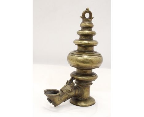 A VINTAGE BRASS, BURMESE, HANGING TEMPLE LAMP, HEIGHT 24CM 