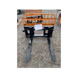 LandHonor 42" Skid Steer Pallet Fork