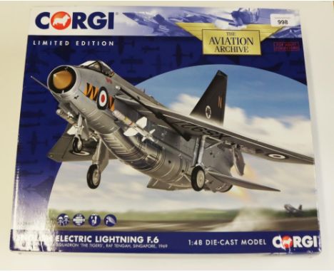 Corgi Aviation Archive 1:48 scale English Electric Lightening F.6 XS927/N, RAF no. 74 Squadron "The Tigers", RAF Tengah, Sing