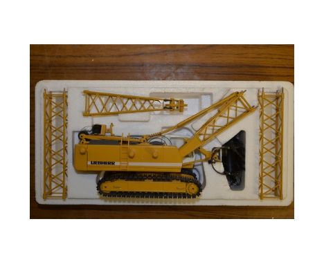 Boxed 1/50 scale diecast Liebherr HS 843 HD Litronic hydraulic crawler crane model by Conrad (model no 2732) with bucket atta