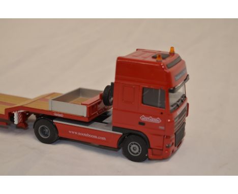 Boxed 1/50 scale diecast Nooteboom OSD-48-03/L Semi-Lowloader model by Lion Toys. Model in very good condition, one indicator