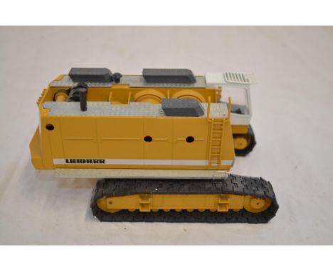 2 boxed 1/50 scale diecast Liebherr HS 883 crawler crane models by Conrad (model no 2831). Both models A/F with damaged and o