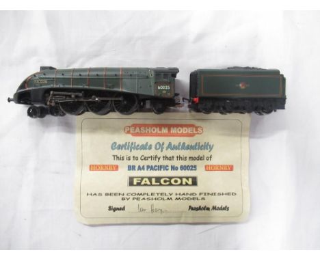 Boxed Falcon 60025 Hornby 00-gauge engine with coal tender, Peasholm Models, with cert of authenticity 