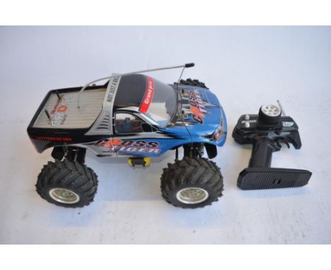 Cross Tiger Super Motivation 1/10 scale battery powered 4WD off road radio control car with transmitter. 