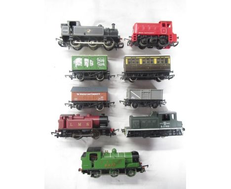 Collection of 8 Hornby engines and carriages and a Leema freight engine includes 47458 engine. LMS engine, LNER prime adverti