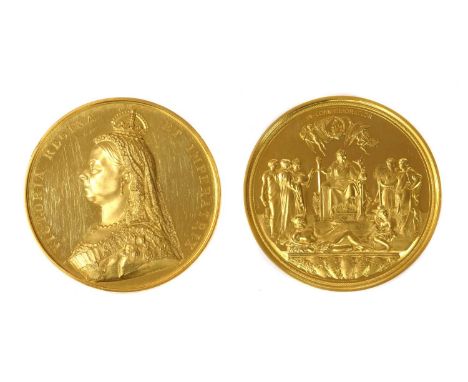 Medals, Great Britain, Victoria (1837-1901), Golden Jubilee official medal in gold, 1887, by L. C. Wyon after Sir Joseph Edga