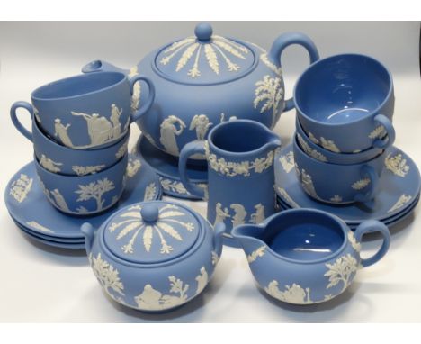 WEDGEWOOD BLUE & WHITE JASPERWARE 17 PCE TEA SERVICE 