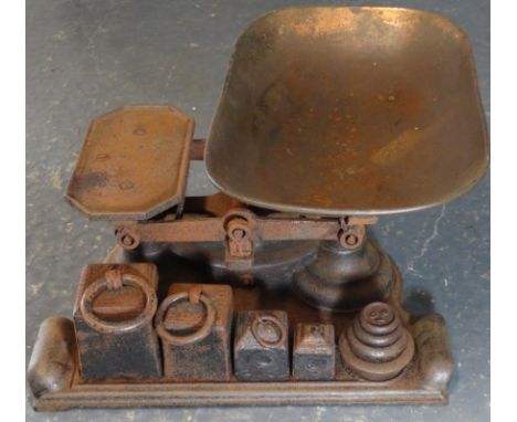 SET OF CAST IRON SCALES & WEIGHTS 