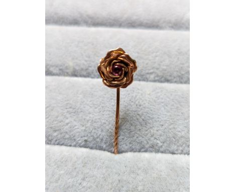 Edwardian 9ct Rose Gold Ruby Set Stick Pin 2g total weight 