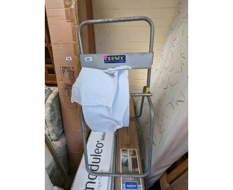 Cresco Workshop towel roller 