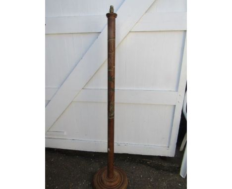 Colonial standad lamp