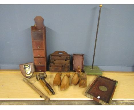 Treen collectors lot to include vintage shoe lasts, spice drawers, letter rack, tray with brass inlay and a gavel, 