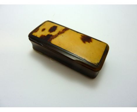 A HORN SNUFF BOX