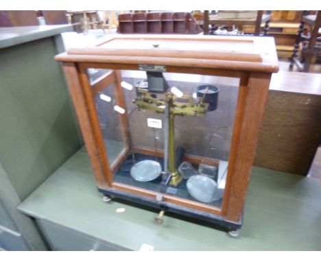 A SET OF GLAZED BALANCE SCALES, circa 1925, Oertling label attached