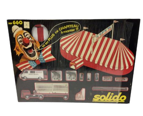 Solido Circus set No.660, Camion Betailliere No.373, Camion Cages Amar No.332, all boxed (3)