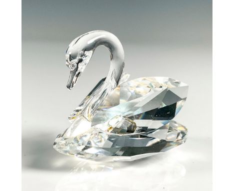 This Swarovski Crystal figurine of a small swan in clear crystal. Swarovski etched backstamp. This item has its original box 