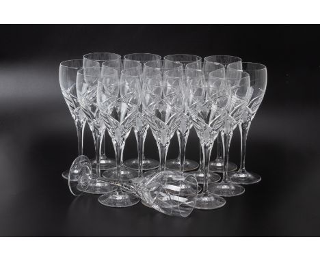 A SET OF CRYSTAL WINE GLASSES BY DA VINCI
Cut glass design, seventeen in total
22cm (height)
Condition: For a condition repor