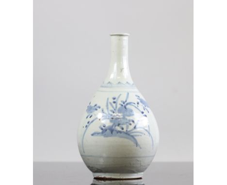 Porcelain vase, probably Korea 19th, one hair - Sizes: H =275mm - Weight (K): 1,096kg - Condition: blow and hair