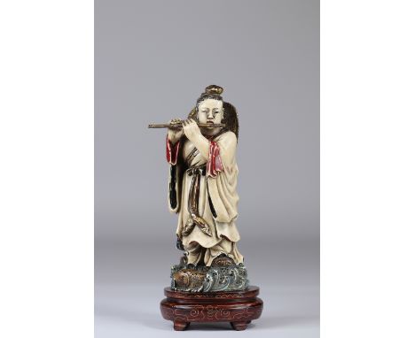 China polychrome sculpture of a young musician circa 1900 - Sizes: H=250mm L=100mm - Weight (K): 0,915kg - Condition: at firs