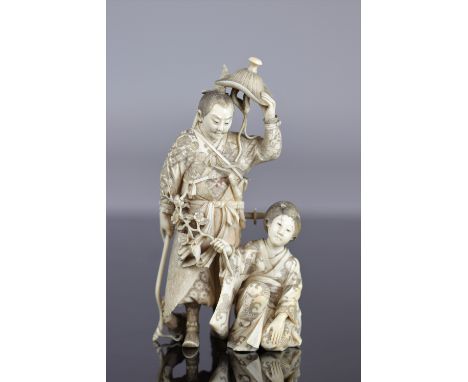 Japan imposing Okimono carved of a warrior and a young woman 19th - Sizes: H=190mm L=100mm - Weight (K): 0,53kg - Condition: 