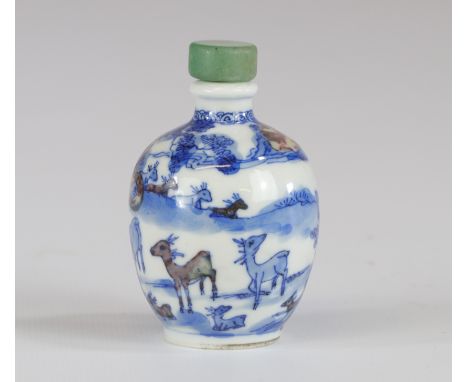 China snuff box with deer decor brand under the coin - Sizes: H=75mm D=45mm - Weight (K): 0,054kg - Condition: at first glanc