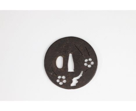 JAPAN EDO Period (1603 - 1868) Tsuba Provenance: Gaston-Louis Vuitton Collection. JAPAN EDO period (1603 - 1868) Iron tsuba a