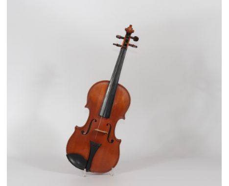 Violin Conrad Glaesel 1910 - Sizes: H=590mm L=210mm - Weight (K): 0,48kg - Condition: at first glance - good condition - no r