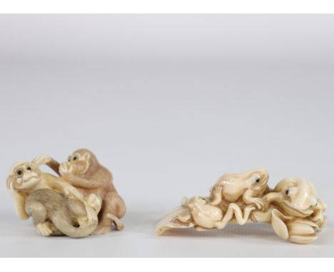 Two ivory netsuke, monkeys and frogs - Sizes: H=30mm - Weight (K): 0,065kg - Condition: at first glance - good condition - no