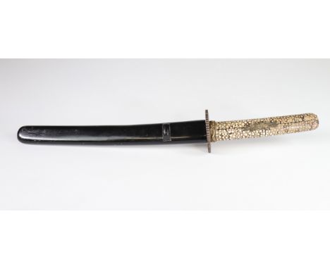 Japanese sword Meiji shagreen handle - Sizes: L=530mm Lame L=300mm - Weight (K): 0,515kg - Condition: at first glance - good 