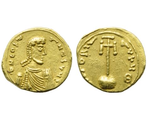 Constantinus IV (668-685), Semissis, Syracuse, AD 668-685; AV (g 2,04; mm 15; h 6); d N CONSTA - NTINyS, diademed, draped and