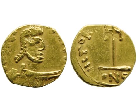 Tiberius III (698-705), Tremissis, Syracuse, AD 698-705; AV (g 1,25; mm 12; h 6); [D TIbERI VS PE AV], laureate and draped bu