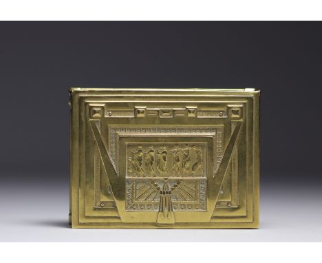 ERHARD &amp; SOHNE - Brass box with Egyptian motifs, circa 1920-30. - Weight: 300 g - Shipping available - Region: Allemagne 