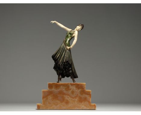 Demetre CHIPARUS (1886-1947) "Damascene" Chryselephantine subject, her dress with green patina and geometric motifs enhanced 