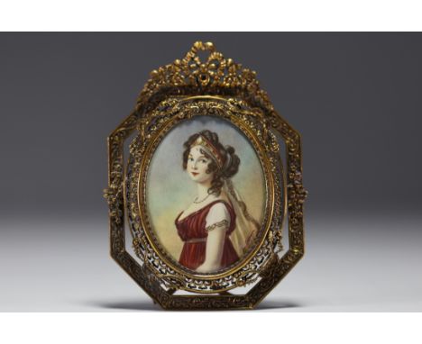 M. LEBRUN "Jeune elegante" Miniature portrait, Louis XVI style brass frame. - Weight: 125 g - Shipping available - Region: Fr