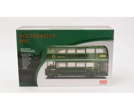 Sunstar highly detailed 1:24 scale diecast model replica of the Routemaster RMC Bus, Limited Edition 2609/2750, with certific