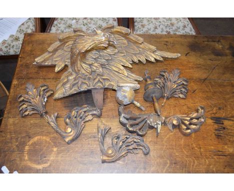 Mixed Lot: Various assorted gilt wood pieces to include eagle mount from a Georgian mirror and various other carved floral ad