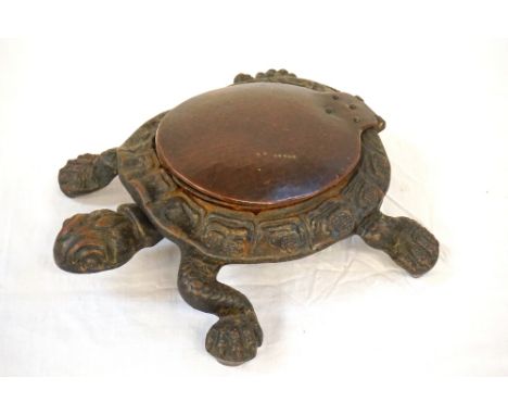 VINTAGE NOVELTY CAST METAL TORTOISE SPITOONthe mechanism requires the head to be pressed to open the hinged backplate, number