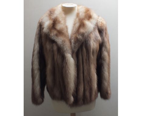 A LADIES VINTAGE STONE MARTEN FUR JACKET, fully lined, having front pockets and hook fastening, together with a mink fur stol