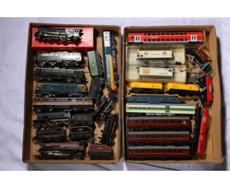 OO gauge model railways including Triang 4-6-2 Princess Elizabeth locomotive 46201 boxed, Fleischmann locomotive 444-7 DB blu