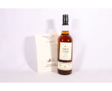GLENLIVET 1976 24 year old single cask Highland Scotch whisky, distilled 26th March 1976, bottled January 2001 from cask numb