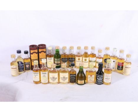 Scotch malt whisky miniatures including GLENGOYNE, ABERLOUR, AUCHENTOSHAN, OLD FETTERCAIRN, ROYAL CULROSS, TAMDHU, TORMORE, B