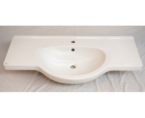 'UNISAN' WHITE CERAMIC BATHROOM SINK
109cm wide