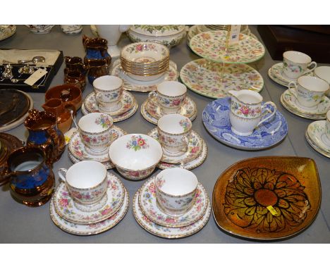 A Grafton china 'Malvern' pattern part breakfast service, comprising:  bowls, sandwich plate, tea cups, saucers and tea plate
