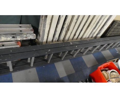 A Steelite Extending Ladder 