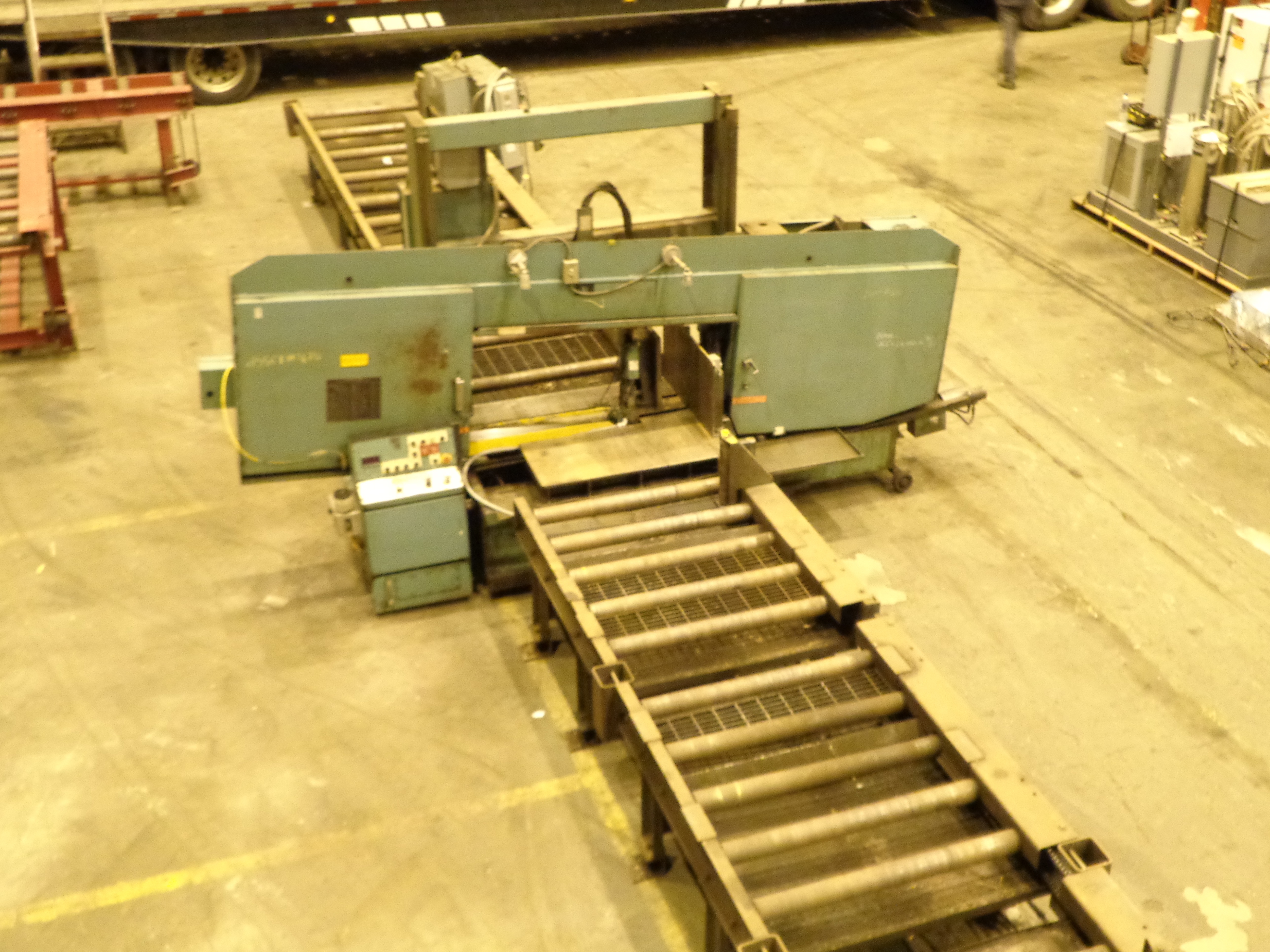 WF Wells Large Capacity Horizontal Band Saw with Conveyor Make WF