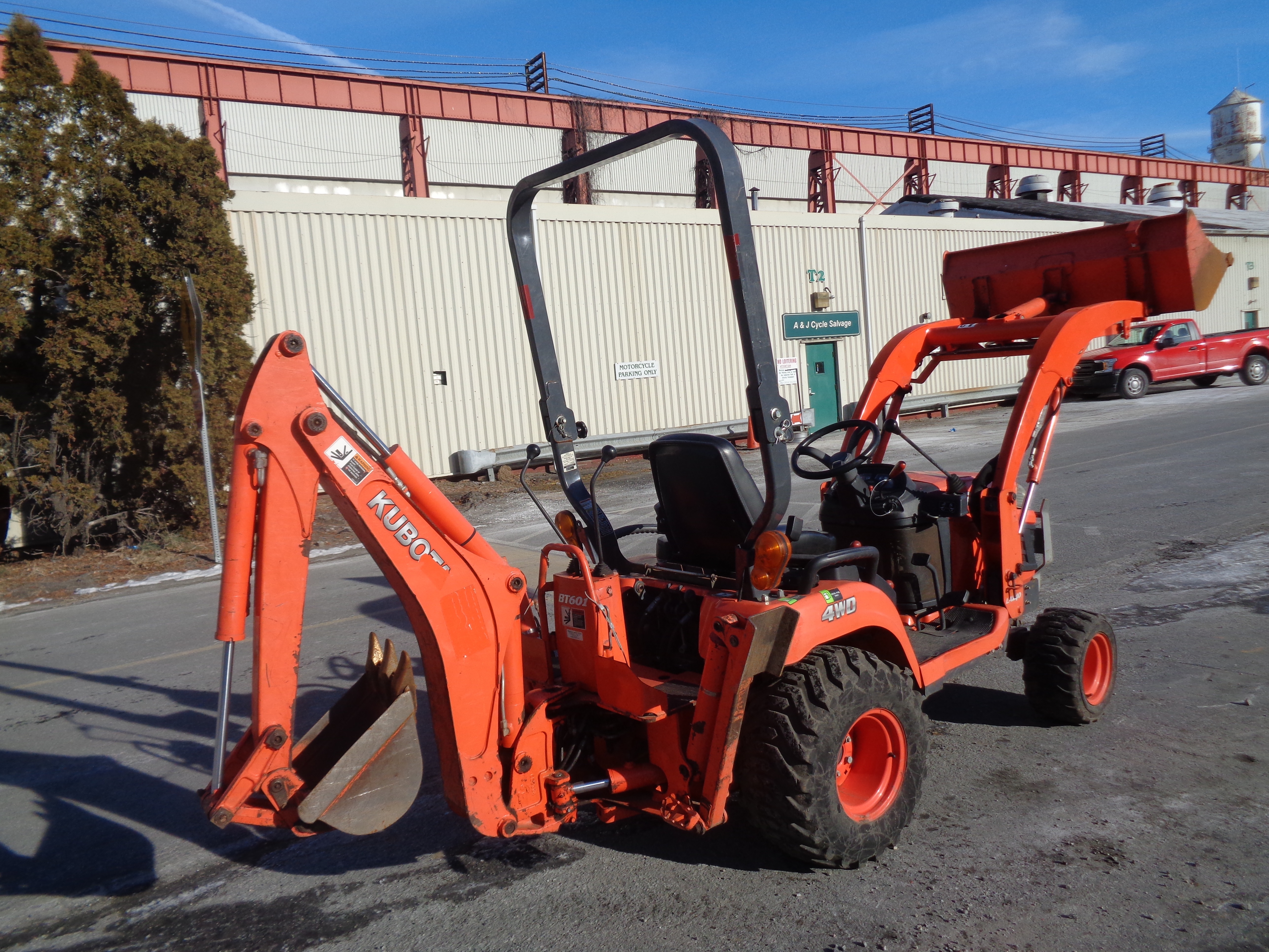 Kubota BX25 Backhoe Make: Kubota Model: BX25 Year: 2012 S/N: 60752 ...